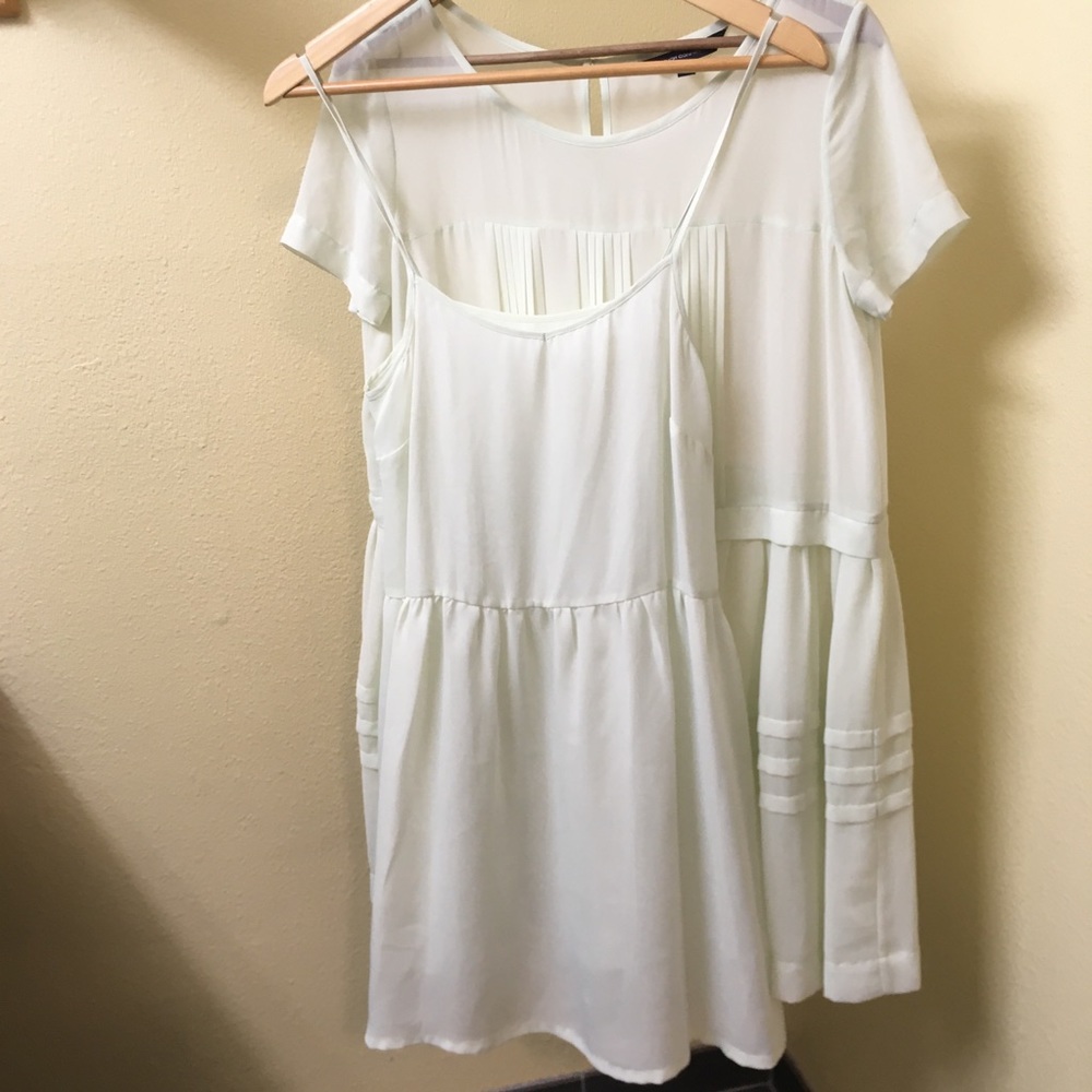 2/$15 🛍️✨ FRENCH CONNECTION sage green sheet chiffon mint dress